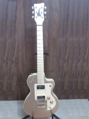 イタリアギター エレキギター マラネロ クラシック15周年モデル入荷