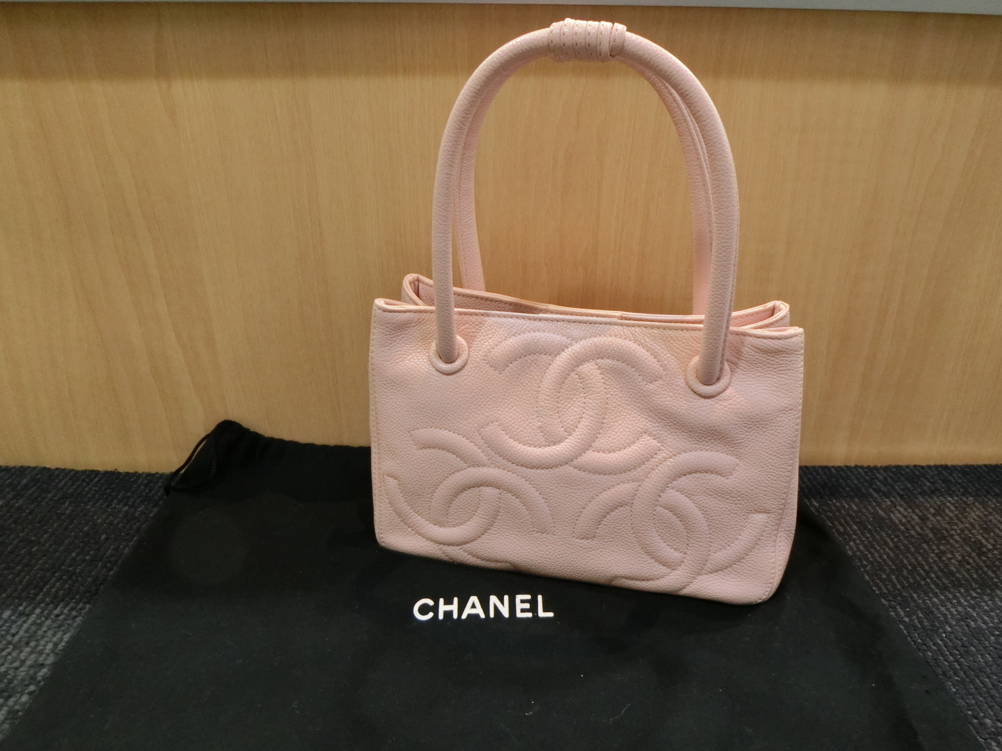 CHANEL シャネル トリプルココマーク キャビアスキン ハンドバッグ ピンク | トレジャーハンター